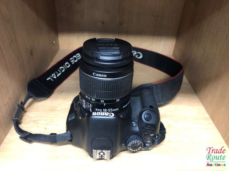 Canon EOS 550D Digital SLR camera Kit with Canon 18-55 Lens