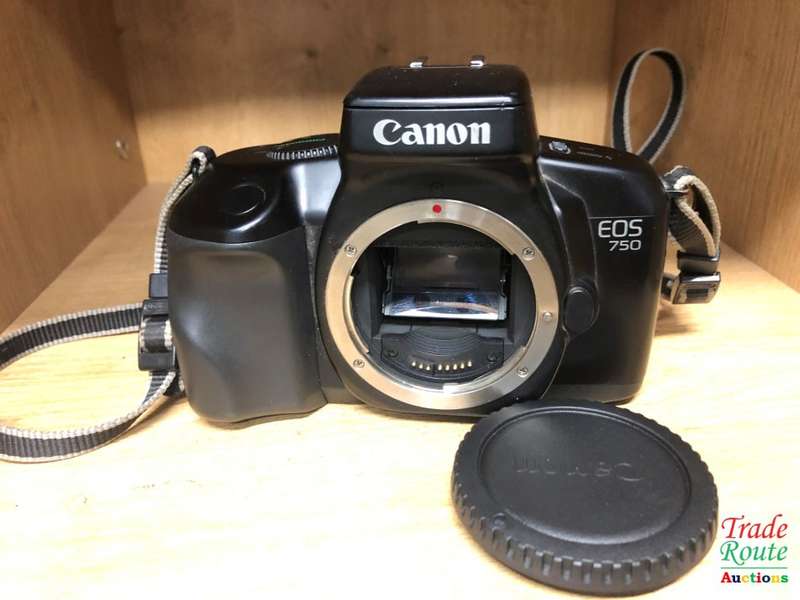 CANON EOS 750 Camera [ FILM CAMERA ]