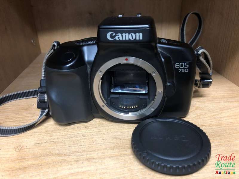 CANON EOS 750 Camera [ FILM CAMERA ]