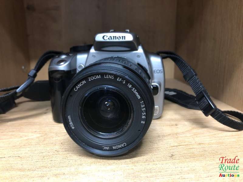 Canon EOS 350D Digital SLR camera (SILVER) WITH 18-55 mm II LENS