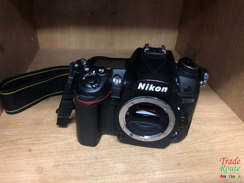 NIKON D7000 DSLR CAMERA Body (ONLY) 16.2 Megapixels