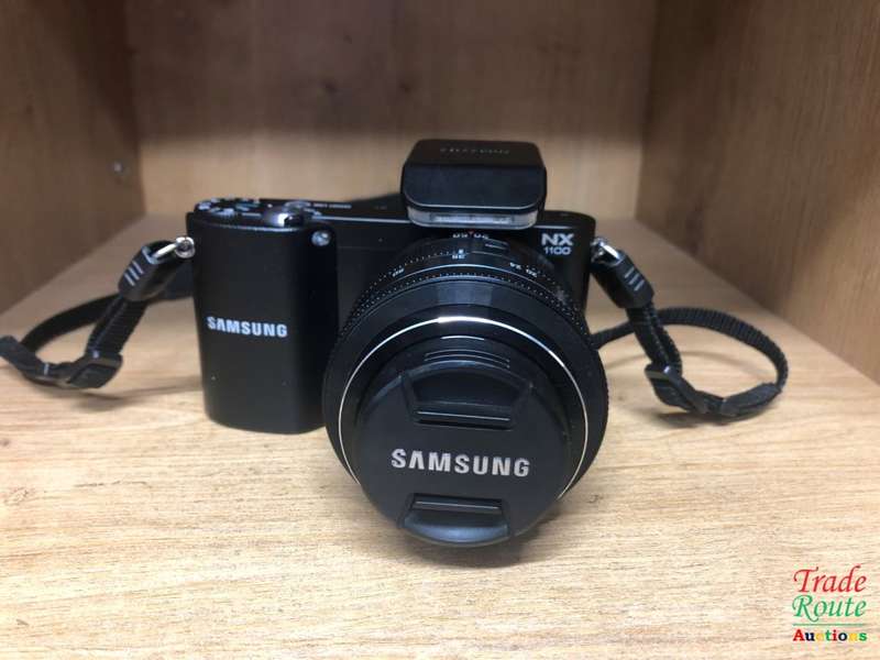 Samsung NX1100 20.3MP CMOS Smart | WiFi | FULL HD | Digital Camera + 20-50mm Lens