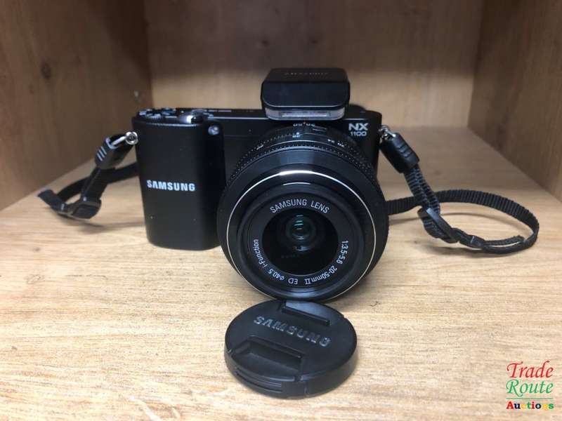 Samsung NX1100 20.3MP CMOS Smart | WiFi | FULL HD | Digital Camera + 20-50mm Lens