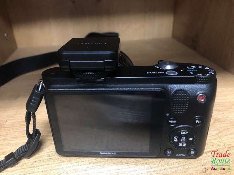 Samsung NX1100 20.3MP CMOS Smart | WiFi | FULL HD | Digital Camera + 20-50mm Lens