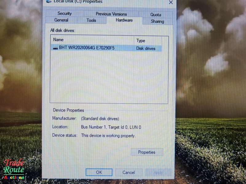 HP AMD RADEON R3 14-CM0XXX LAPTOP