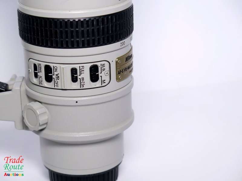 Nikon 70-200mm f2.8G ED-IF AF-S VR Zoom Lens   *** NIKON *** Full Frame lens