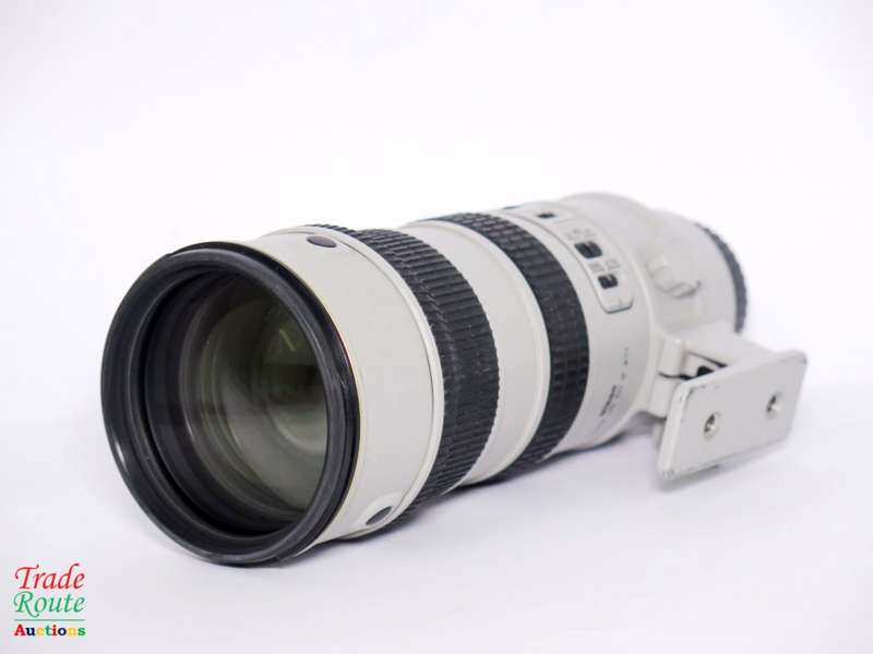 Nikon 70-200mm f2.8G ED-IF AF-S VR Zoom Lens   *** NIKON *** Full Frame lens