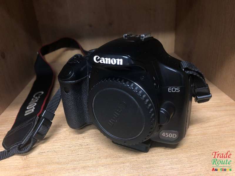 Canon EOS 450D DigitalSLR camera 12.2 Megapixels BODY ONLY