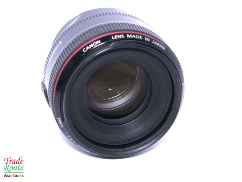 Canon EF 50mm f/1.2 L USM Ultrasonic Lens for Canon DSLR Cameras - Top of the Range