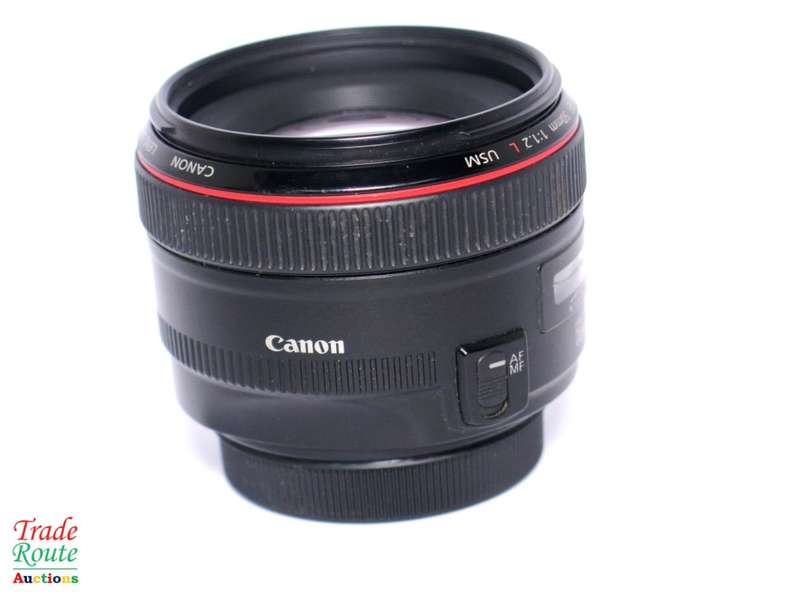 Canon EF 50mm f/1.2 L USM Ultrasonic Lens for Canon DSLR Cameras - Top of the Range
