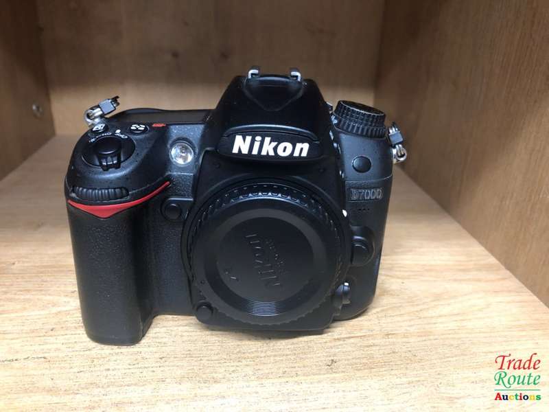 NIKON D7000 DSLR CAMERA Body (ONLY) 16.2 Megapixels