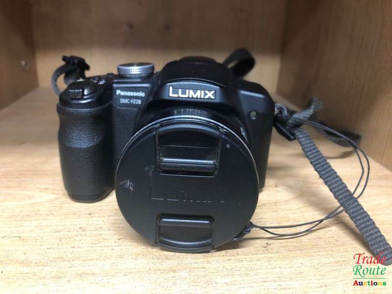 Panasonic Lumix DMC-FZ28 Digital Camera - Leica Lens