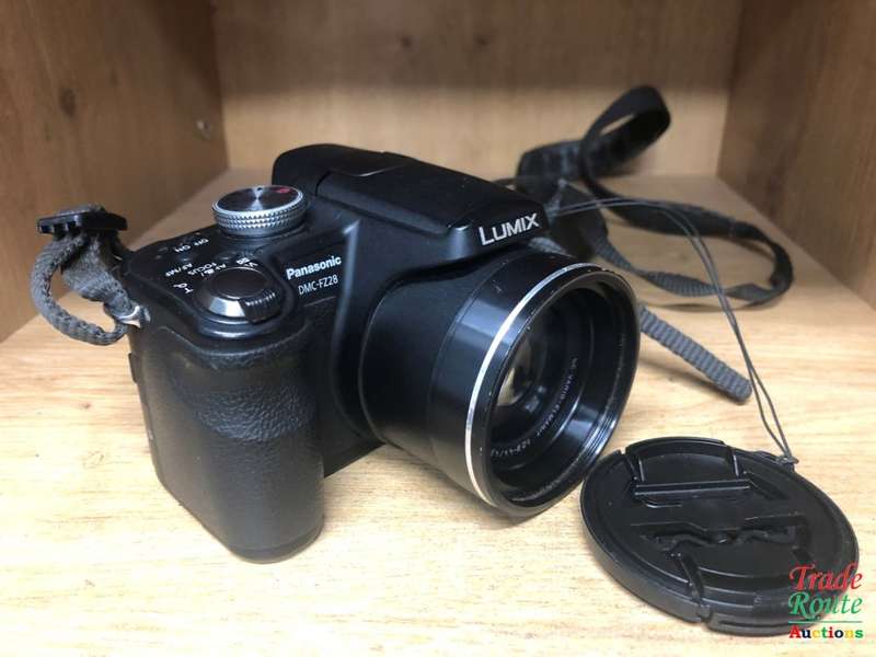 Panasonic Lumix DMC-FZ28 Digital Camera - Leica Lens