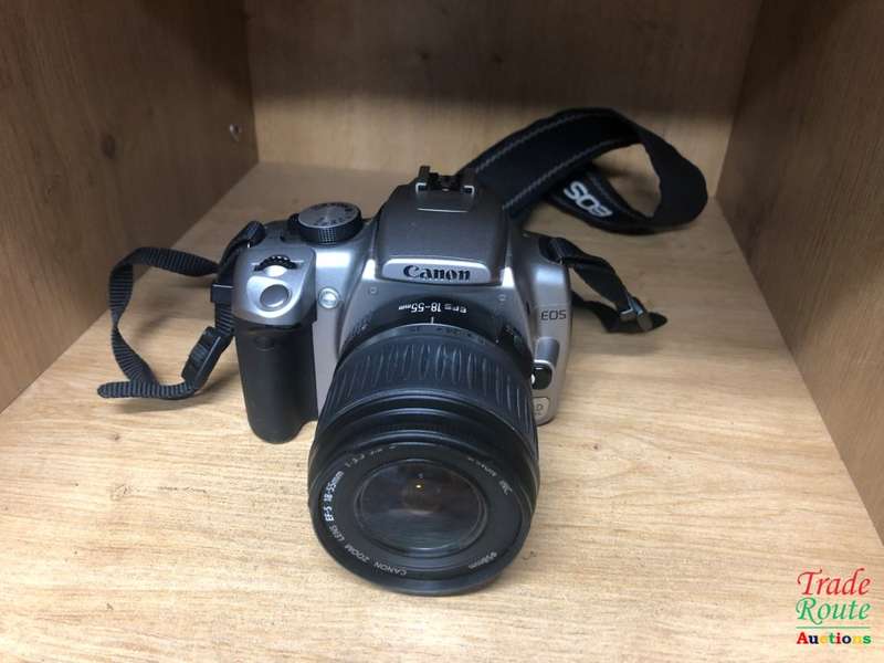 Canon EOS 350D Digital SLR camera WITH 18-55 mm lens