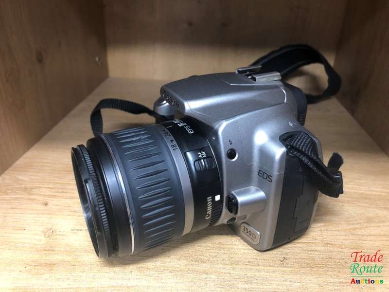 Canon EOS 350D Digital SLR camera WITH 18-55 mm lens