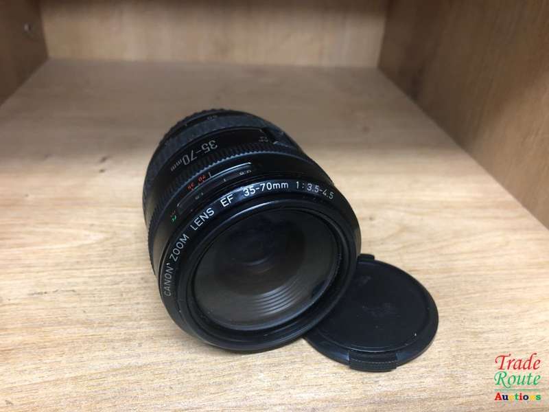 Canon 35-70mm f3.5-4.5 LENS - Will work on Full Frame Canon DSLRs