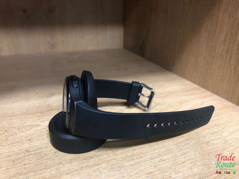 Samsung Gear S2 SMARTWATCH - SM-R720 Watch