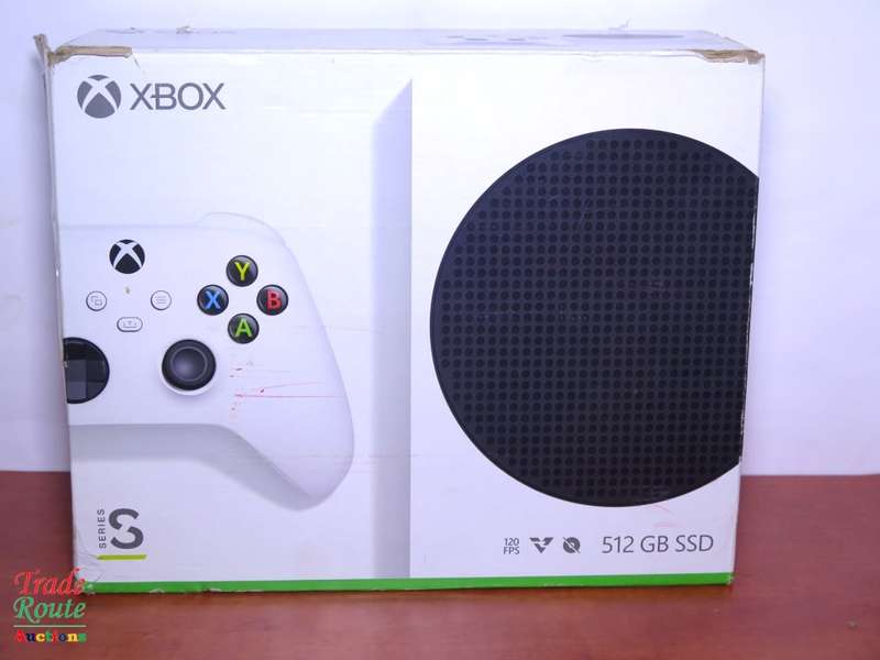 Microsoft - Xbox Series S 512GB SSD Console + 1 Controller