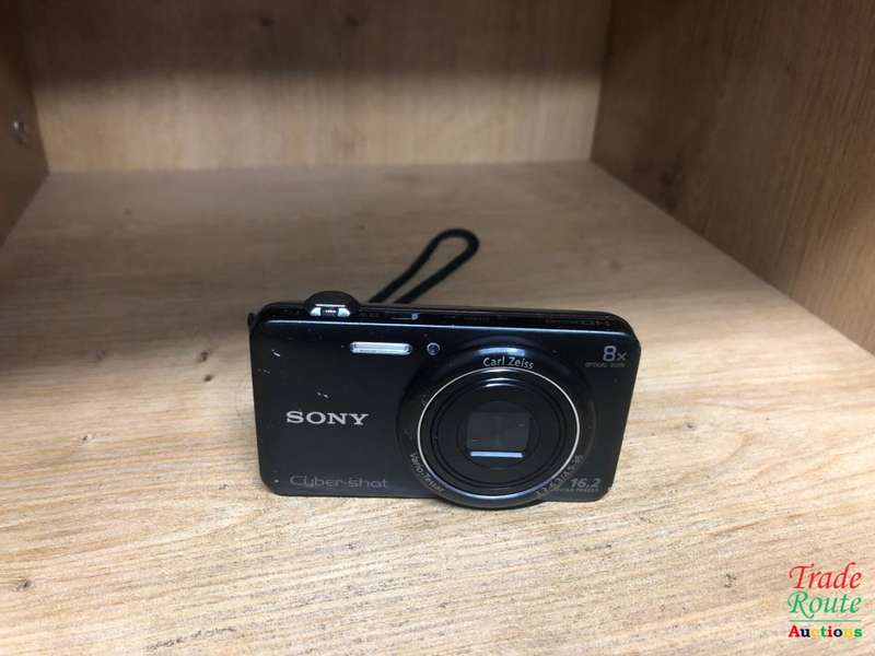 Sony Cyber-shot® DSC-WX80 16.2-megapixel digital camera with 8X optical zoom and Wi-Fi® (Black)