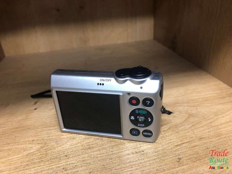 CANON PowerShot A810 Digital Camera 16.0 MP with 5x Optical Zoom 28mm Wide-Angle Lens - SILVER | BOX