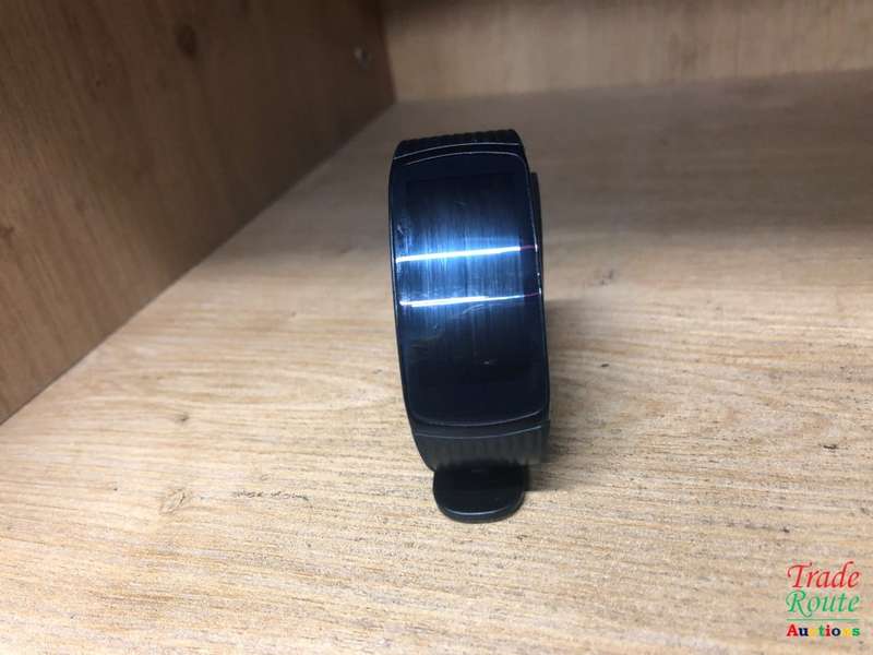 Samsung Gear Fit2 Pro Fitness Tracker Large SM-R365 GPS Sports Band Watch