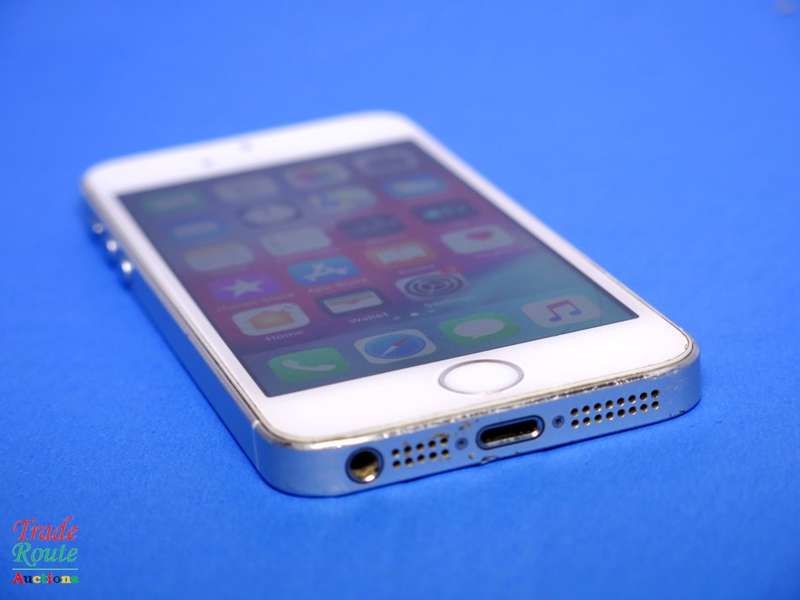 Apple Iphone 5S SmartPhone A1530 *** APPLE IPHONE5s ***