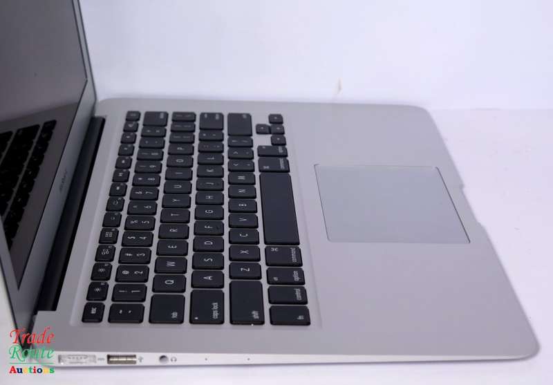 2017 MacBook Air 13.3-inch | Core i5 1.8GHz | 8GB RAM | 128GB SSD MACBOOK AIR 13 INCH
