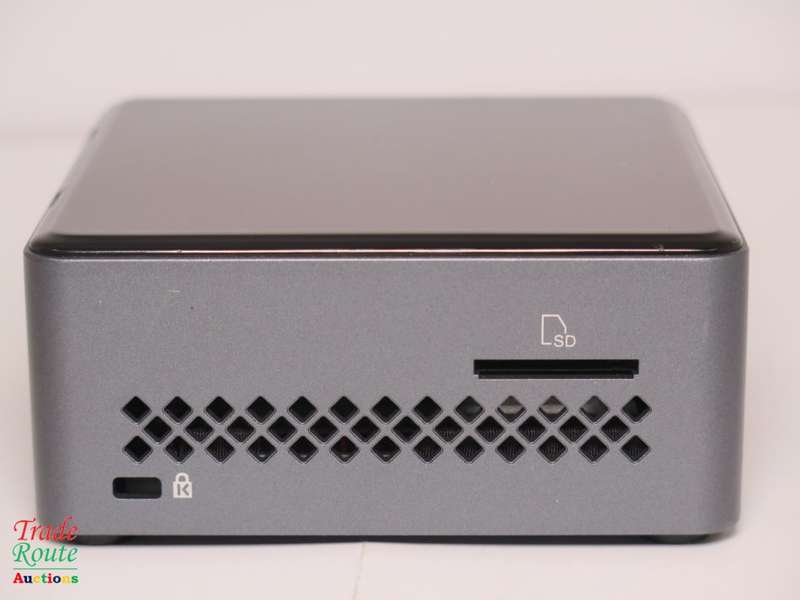 Intel NUC Mini-PC BOXNUC7CJYH | CORE i7 4300 2.0GHz | 3GB RAM | 240GB SSD DESKTOP PC