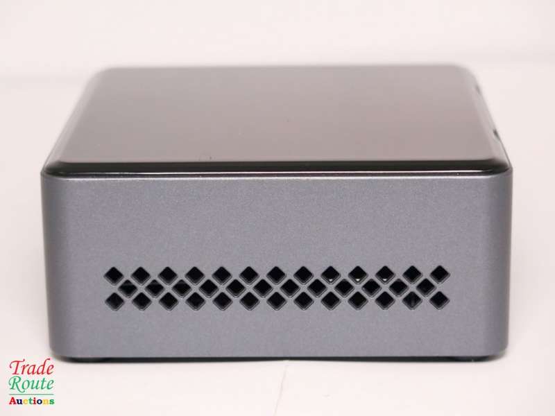 Intel NUC Mini-PC BOXNUC7CJYH | CORE i7 4300 2.0GHz | 3GB RAM | 240GB SSD DESKTOP PC