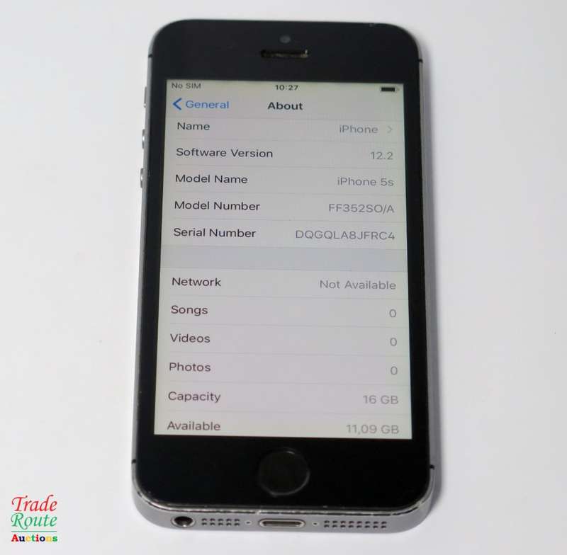 Apple Iphone 5S SmartPhone A1530 *** APPLE IPHONE5s ***