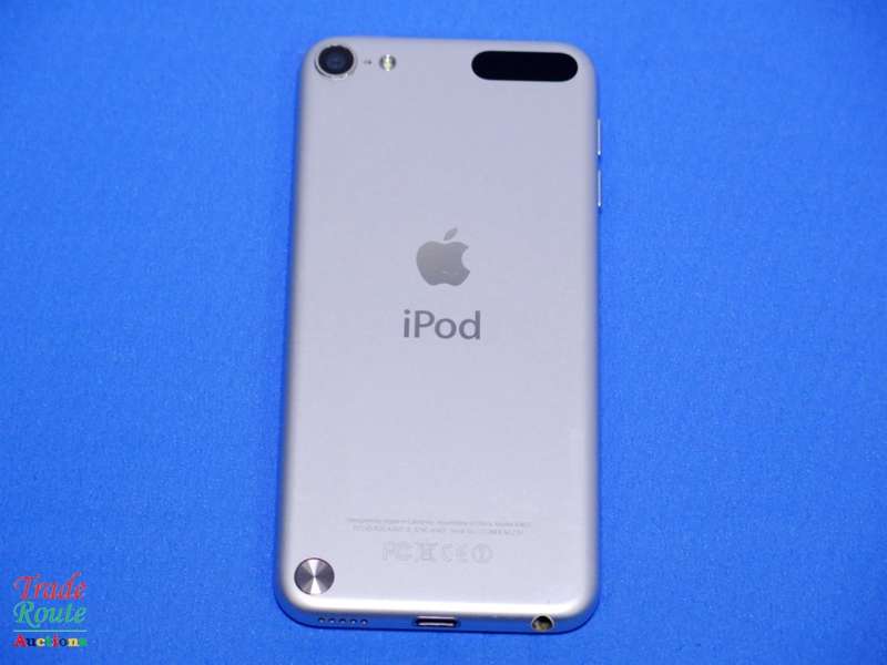 Apple iPod Touch | WHITE/SILVER | 16GB | RETINA DISPLAY