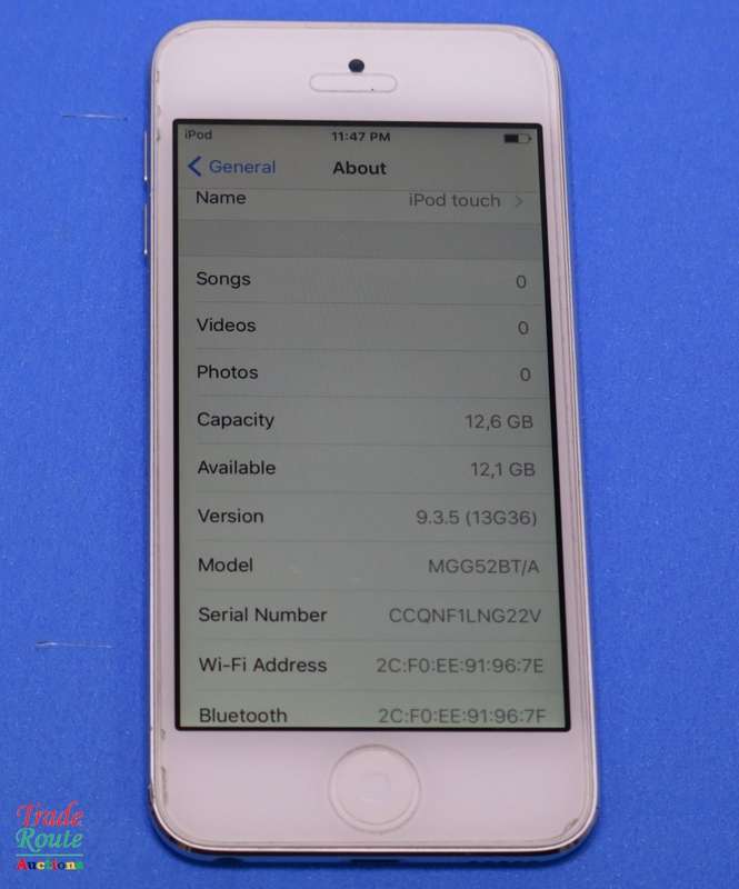 Apple iPod Touch | WHITE/SILVER | 16GB | RETINA DISPLAY