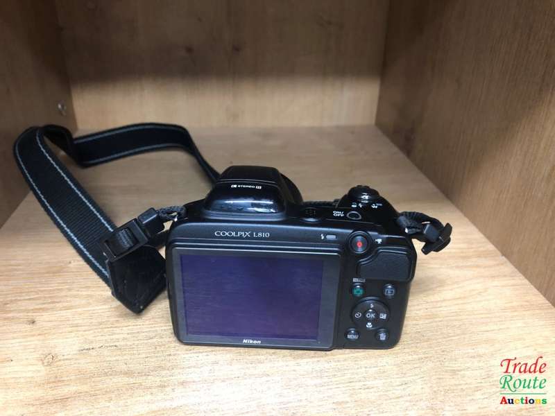 NIKON COOLPIX L810 16.1 Megapixels HDMI 26 X ZOOM Digital Camera