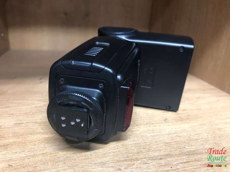 Nissin Di622  Flash for Nikon Cameras
