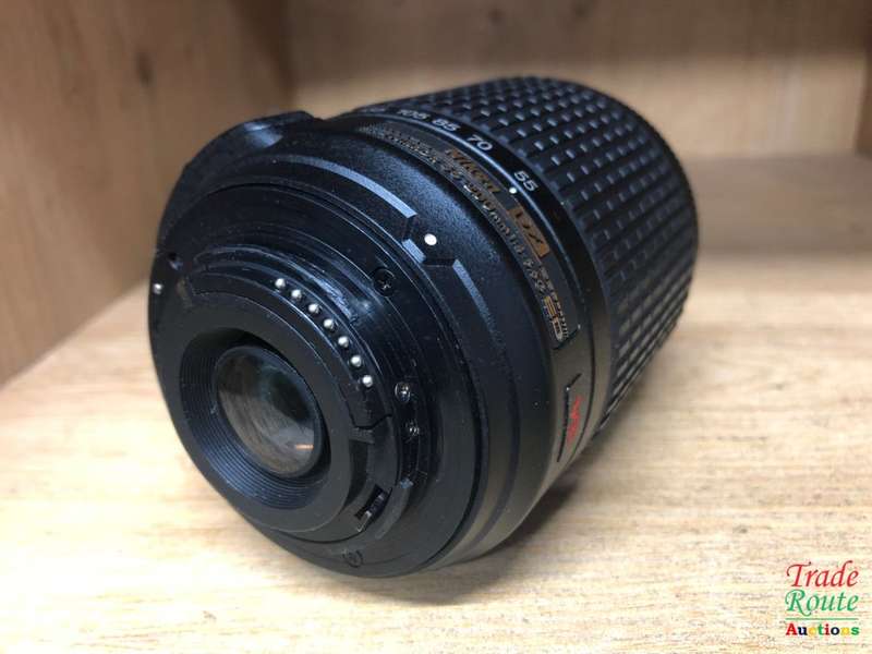 FOR SPARES ** NO AF ** Nikon 55-200mm VR LENS