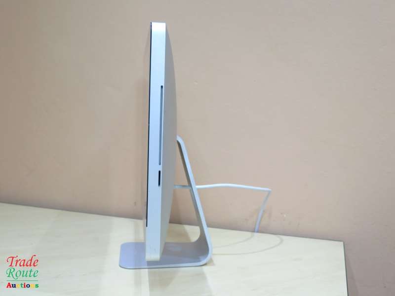 iMAC | 21.5 INCH | Core i5 2.5Ghz 16GB RAM 1TB HDD * AMD Radeon HD Graphics