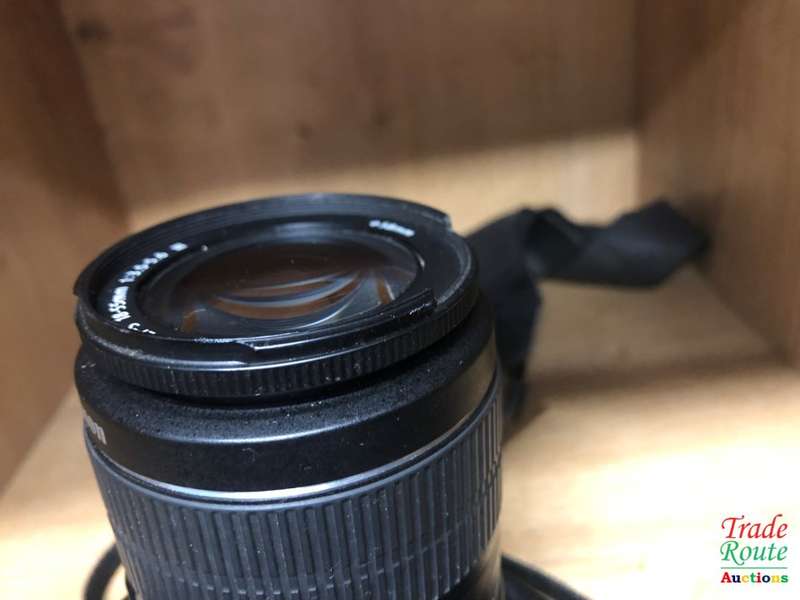 Canon EOS 350D Digital SLR camera (BLACK) WITH 18-55 mm EFS LENS