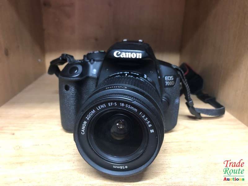 Canon EOS 700D DIGITAL SLR CAMERA KIT WITH 18-55MM iii LENS | 18.0 MP FULL HD