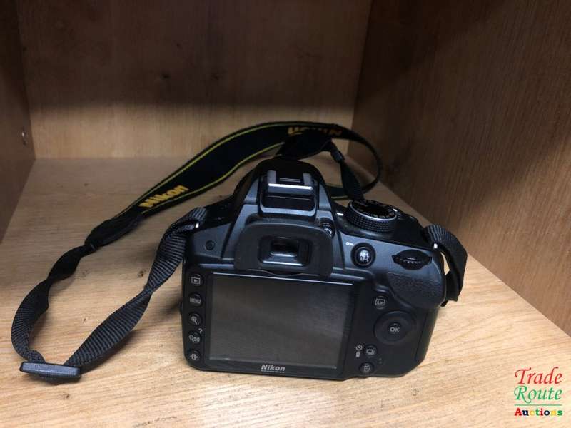 Nikon D3200 24.2 MP CMOS Digital SLR with 18-55mm f/3.5-5.6 AF-S DX NIKKOR Zoom Lens - 24.2 MP