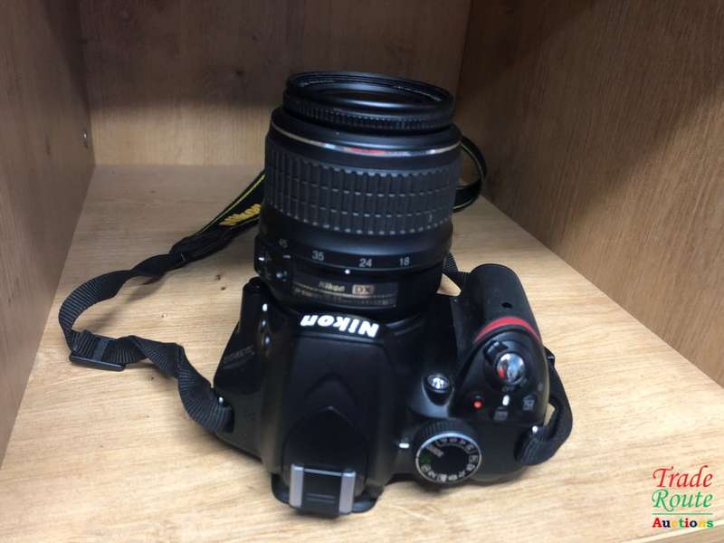Nikon D3200 24.2 MP CMOS Digital SLR with 18-55mm f/3.5-5.6 AF-S DX NIKKOR Zoom Lens - 24.2 MP
