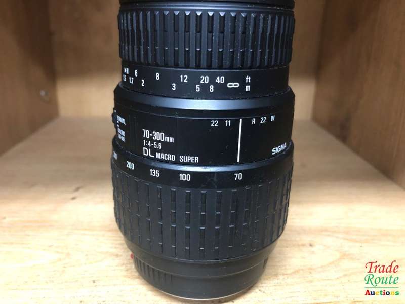 SIGMA 70-300mm DL Macro Super Telephoto Zoom Lens FOR SONY CAMERAS