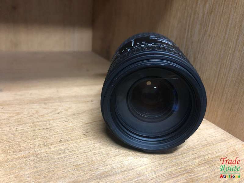 SIGMA 70-300mm DL Macro Super Telephoto Zoom Lens [PENTAX]