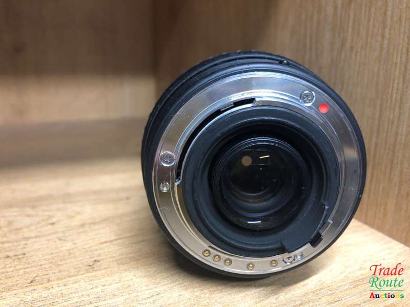 SIGMA 70-300mm DL Macro Super Telephoto Zoom Lens [PENTAX]