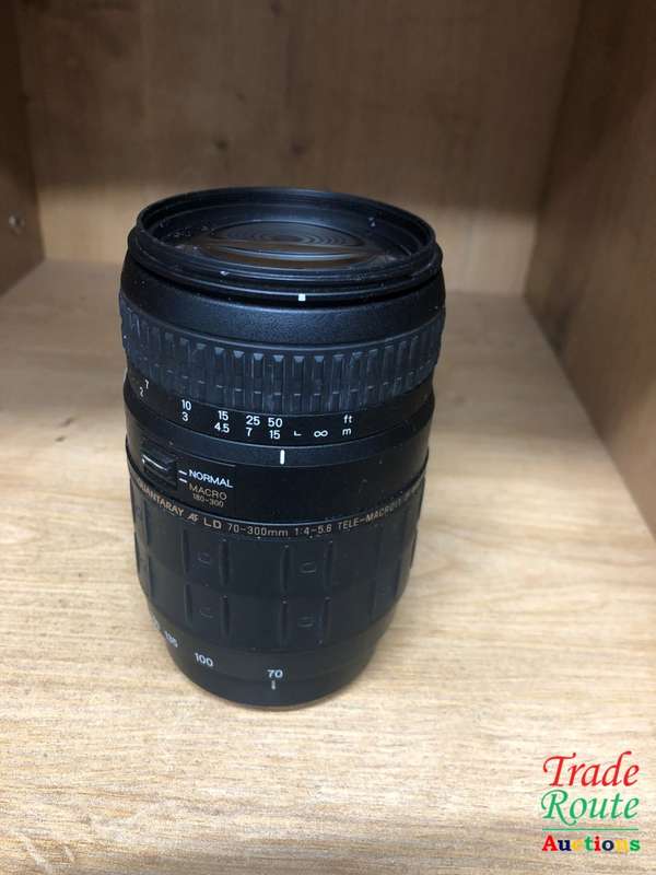 Quantaray AF 70-300mm f/4-5.6 LD Macro 1:2 Lens for Sony/Minolta