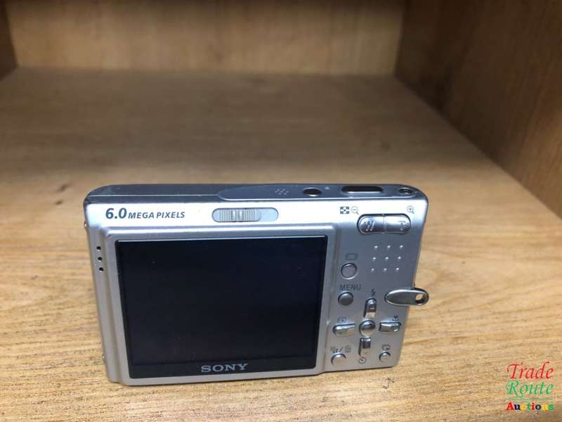 Sony Cybershot DSC-T9 6MP Digital Camera with 3x Optical Image Stabilization Zoom