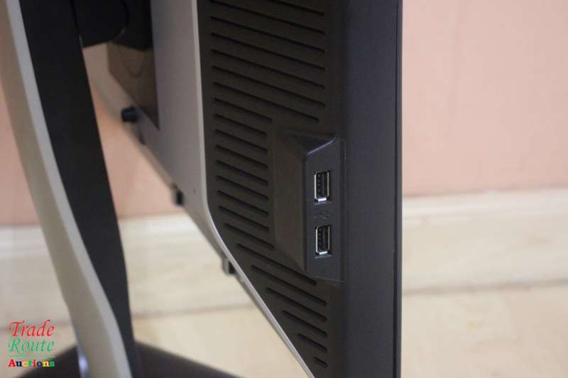 Dell 2009WT 1680 x 1050 Resolution 20" WideScreen LCD Flat Panel Computer Monitor Display
