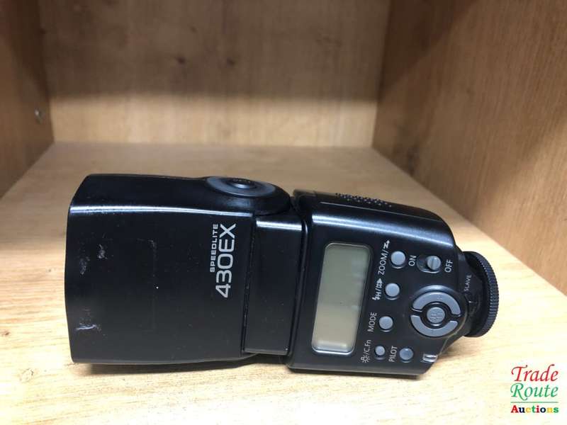 Canon Speedlite 430EX Flash for Canon EOS DIGITAL SLR Cameras *** BARGAIN ** Fits all CANON DSLRs