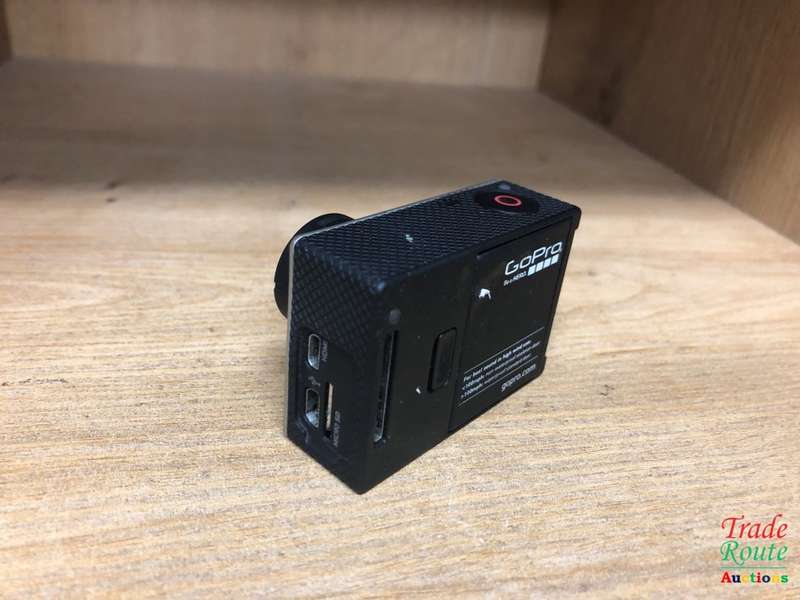 GOPRO HERO 3  CHDHE-301 [WHITE EDITION] Captures HD Video