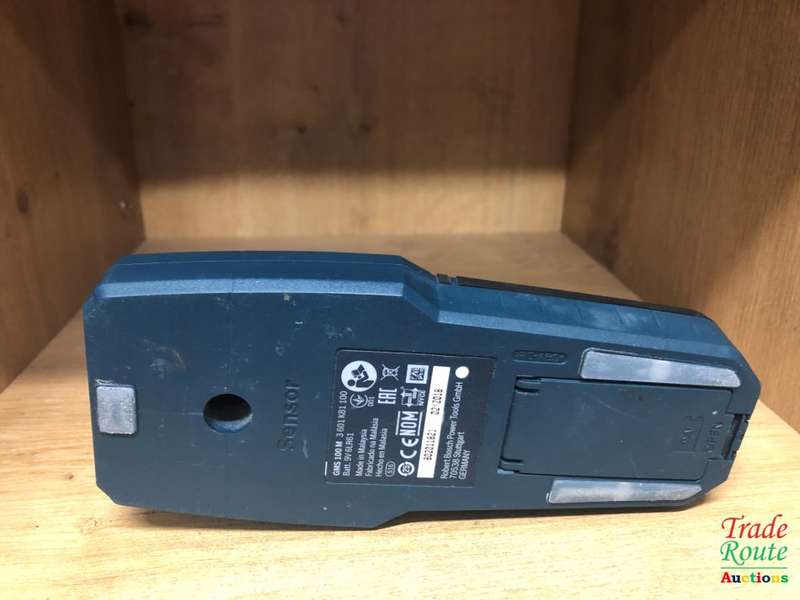Bosch Professional Metal Detector GMS 100 M (Maxi Detection Depth Magnetic Metal)al/Non-Magnetic Me