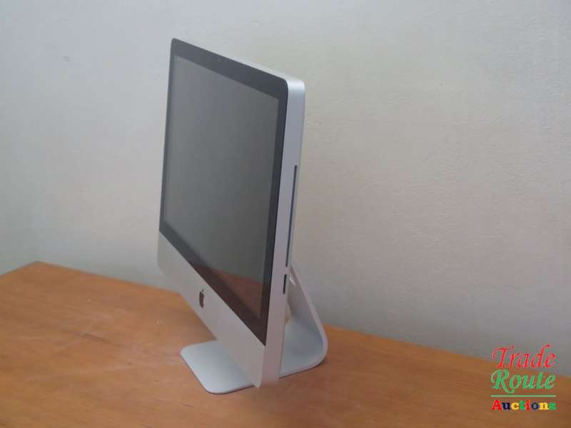 Apple iMAC | 21.5 INCH | Core i5 2.5Ghz 12GB RAM 500GB HDD * AMD Radeon HD Graphics